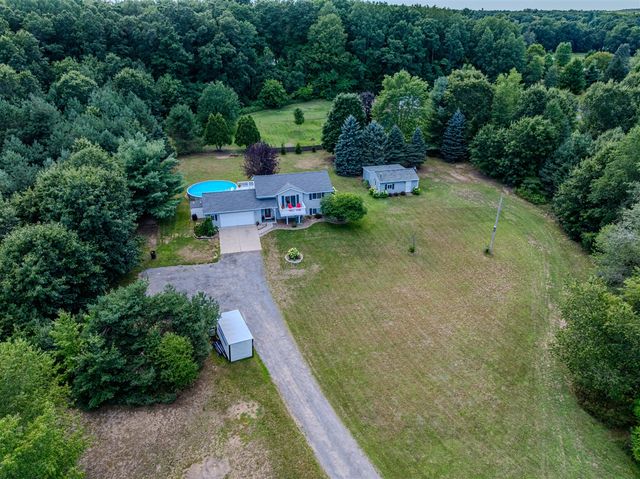 13955 Pine Lake Avenue, Cedar Springs, MI 49319