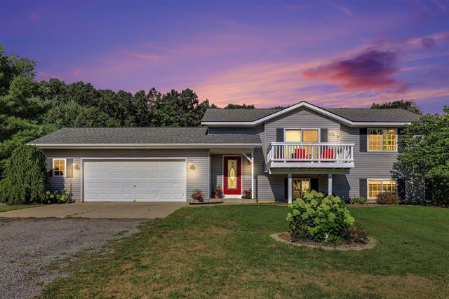 13955 Pine Lake Avenue, Cedar Springs, MI 49319