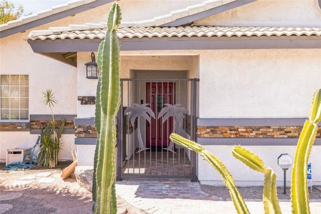 68435 Tachevah Drive, Cathedral City, CA 92234