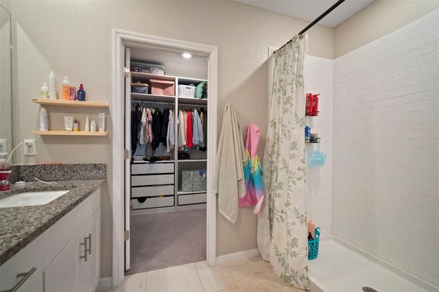 5430 BLUE AZURE DRIVE, Wimauma, FL 33598