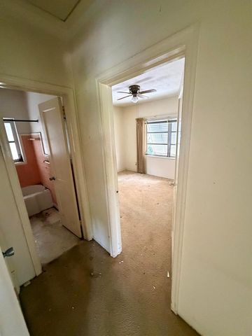 1228 NE 13TH Avenue, Fort Lauderdale, FL 33304