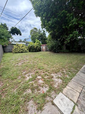 1228 NE 13TH Avenue, Fort Lauderdale, FL 33304