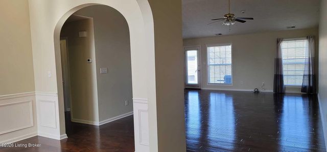 5603 Collington Ct, Louisville, KY 40241