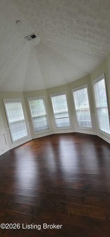 5603 Collington Ct, Louisville, KY 40241