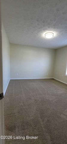 5603 Collington Ct, Louisville, KY 40241