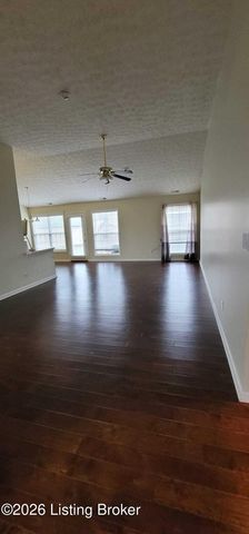 5603 Collington Ct, Louisville, KY 40241