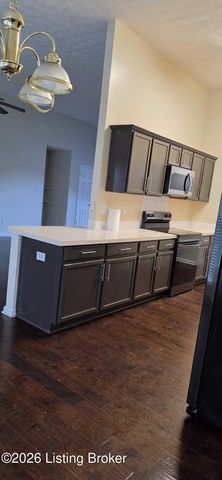 5603 Collington Ct, Louisville, KY 40241