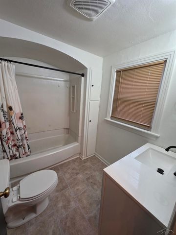 267 Lockwood Street, Saginaw, MI 48602