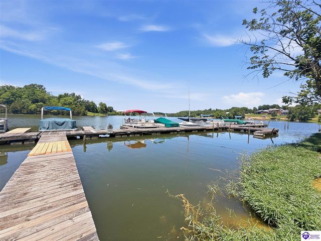 17 Bittersweet Place, Brandenburg, KY 40108