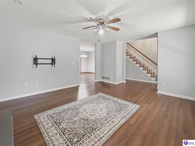 17 Bittersweet Place, Brandenburg, KY 40108