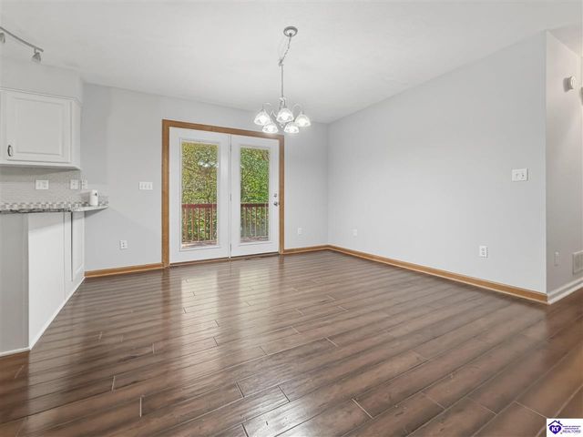 17 Bittersweet Place, Brandenburg, KY 40108