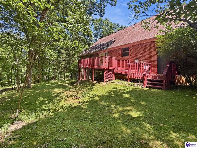 17 Bittersweet Place, Brandenburg, KY 40108