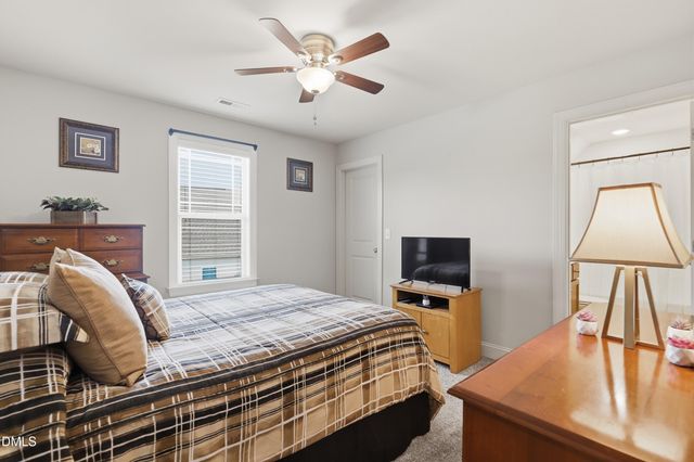 15 Buttonwood Court, Youngsville, NC 27596