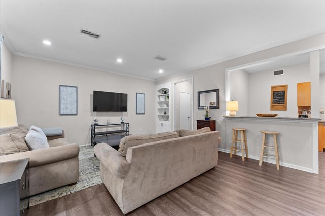 3804 Lake Street, Houston, TX 77098