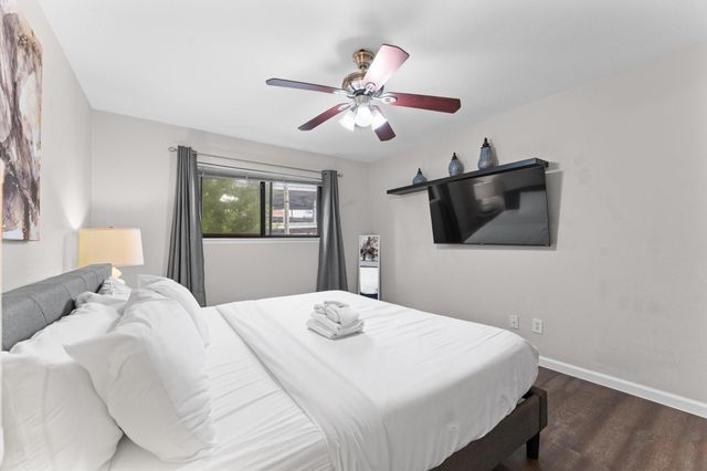 3804 Lake Street, Houston, TX 77098