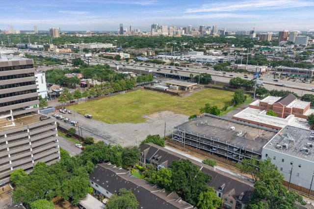 3804 Lake Street, Houston, TX 77098