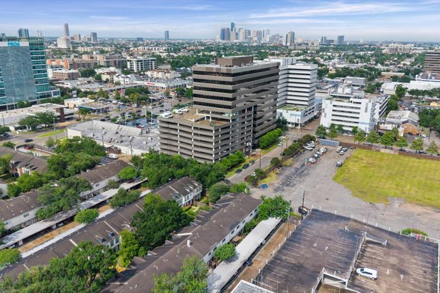 3804 Lake Street, Houston, TX 77098