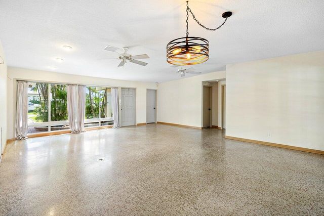 2431 Key Largo Lane, Fort Lauderdale, FL 33312