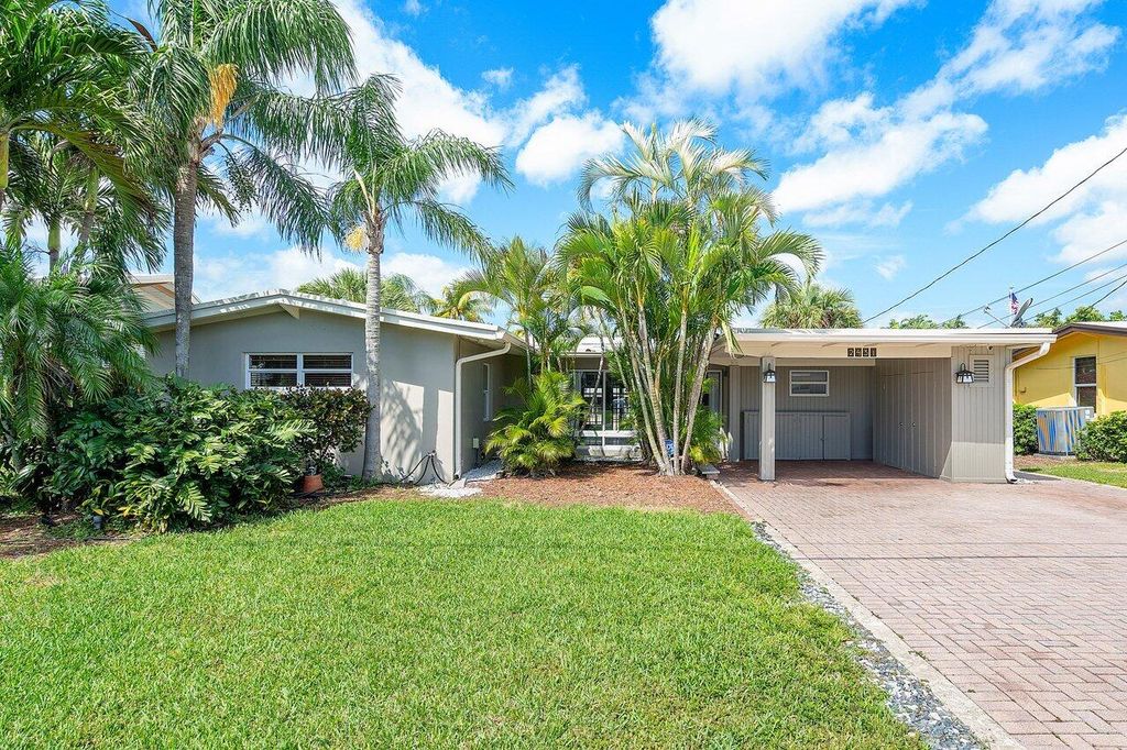 2431 Key Largo Lane, Fort Lauderdale, FL 33312