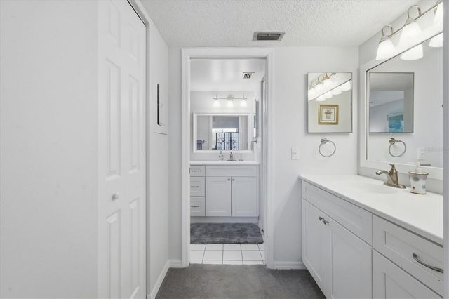 414 CERROMAR CIRCLE S 249, Venice, FL 34293