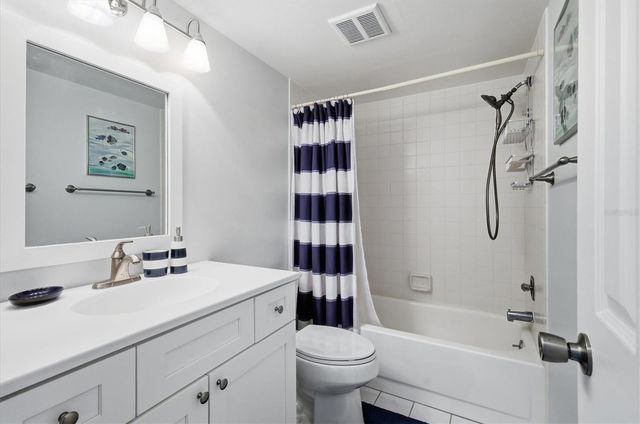 414 CERROMAR CIRCLE S 249, Venice, FL 34293