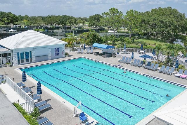 414 CERROMAR CIRCLE S 249, Venice, FL 34293