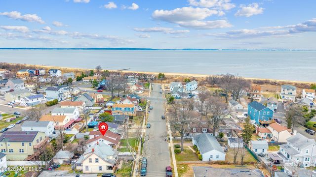 37 Beacon Boulevard, Keansburg, NJ 07734