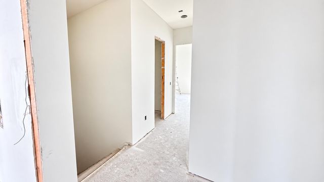 2012 West Court, Richmond, KY 40475