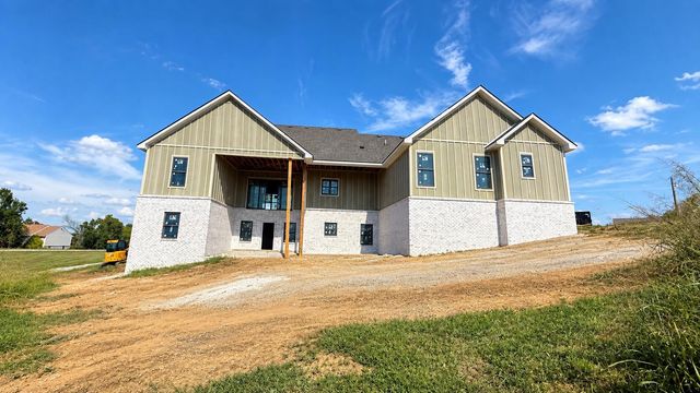 2012 West Court, Richmond, KY 40475