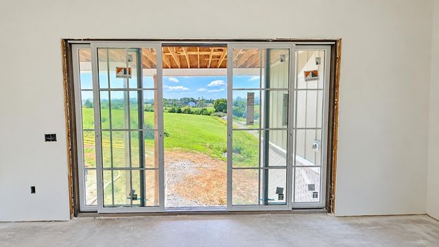 2012 West Court, Richmond, KY 40475