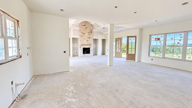 2012 West Court, Richmond, KY 40475