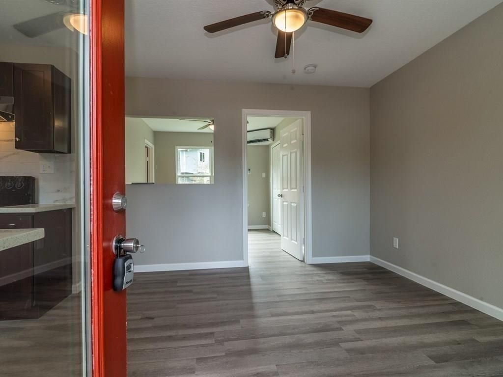 1819 Cove Park Drive 2, League City, TX 77565