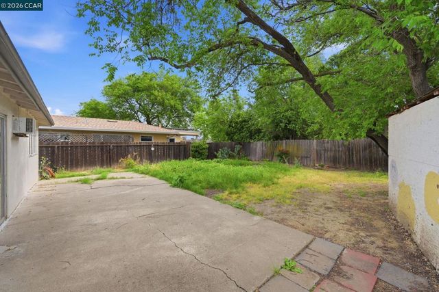 3971 San Juan Dr, Pittsburg, CA 94565