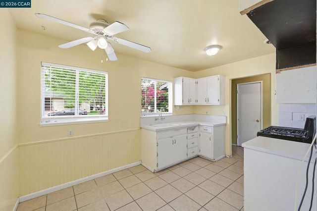 3971 San Juan Dr, Pittsburg, CA 94565