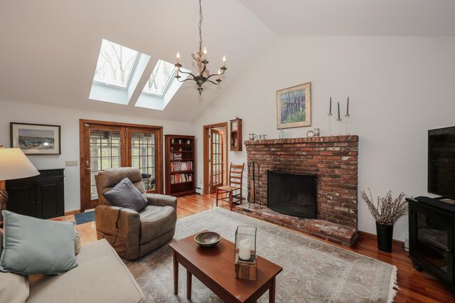 41 Gervaise Drive, Derry, NH 03038