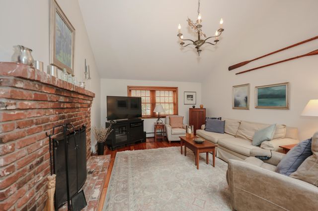 41 Gervaise Drive, Derry, NH 03038