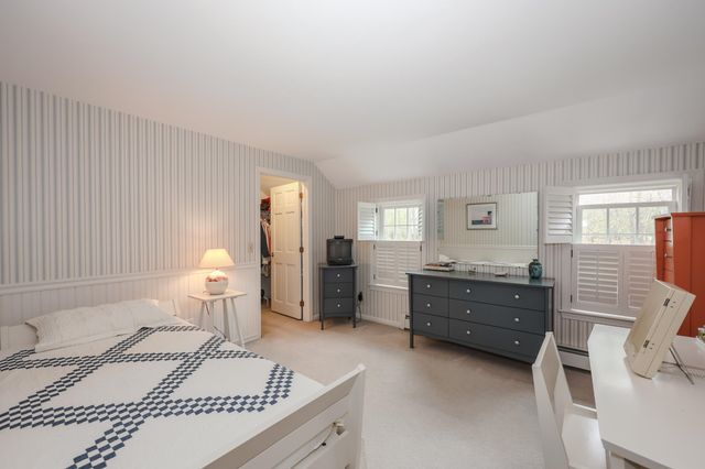 41 Gervaise Drive, Derry, NH 03038