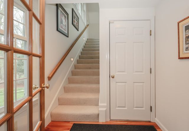 41 Gervaise Drive, Derry, NH 03038