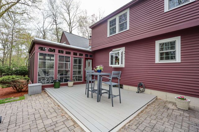 41 Gervaise Drive, Derry, NH 03038