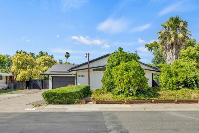 10225 Los Palos Dr, Rancho Cordova, CA 95670