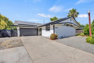 10225 Los Palos Dr, Rancho Cordova, CA 95670