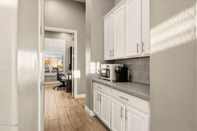 1529 W LAUREL GREENS Court, Phoenix, AZ 85086