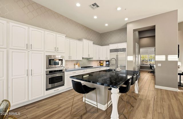 1529 W LAUREL GREENS Court, Phoenix, AZ 85086