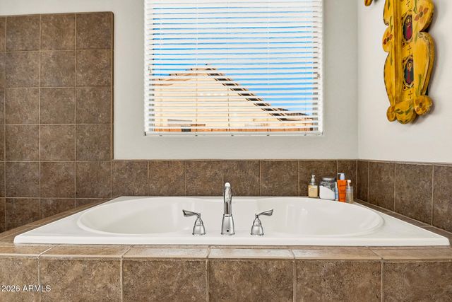 1529 W LAUREL GREENS Court, Phoenix, AZ 85086