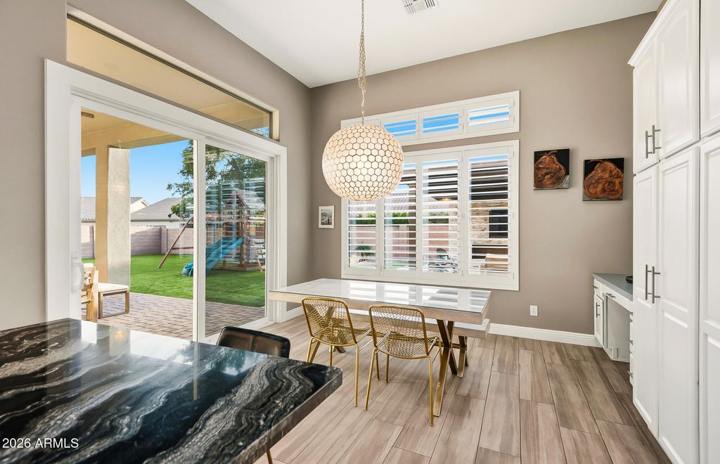 Image 23 of property listing at 1529 W LAUREL GREENS Court, Phoenix, AZ 85086