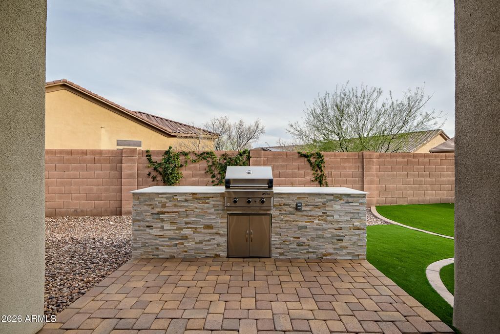 Image 42 of property listing at 1529 W LAUREL GREENS Court, Phoenix, AZ 85086