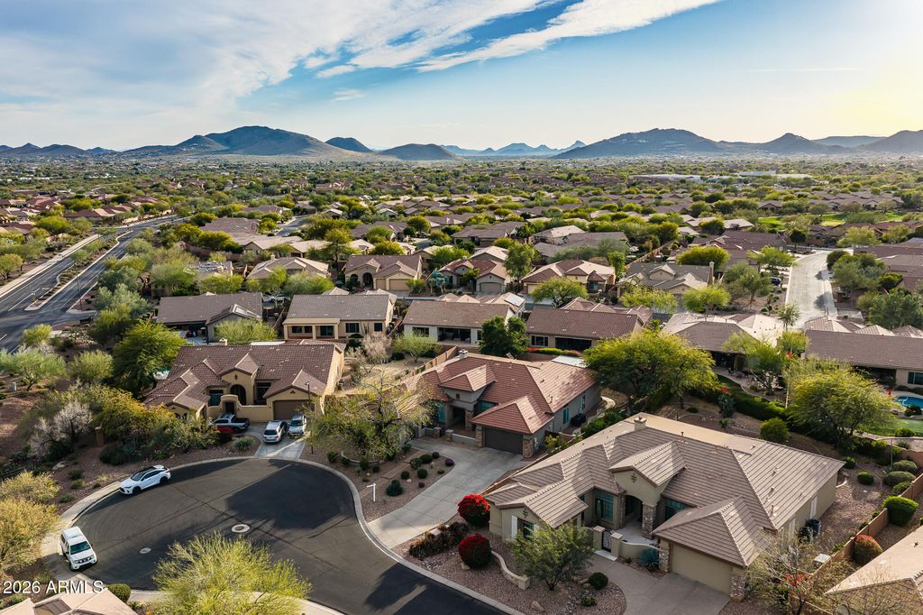 Image 55 of property listing at 1529 W LAUREL GREENS Court, Phoenix, AZ 85086