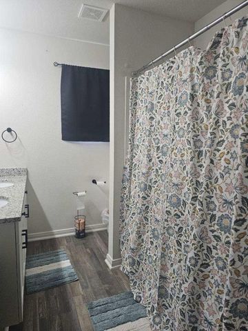 1010 Cedar Point Drive, Livingston, TX 77351