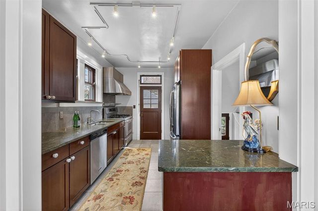 742 Yale Avenue, University City, MO 63130