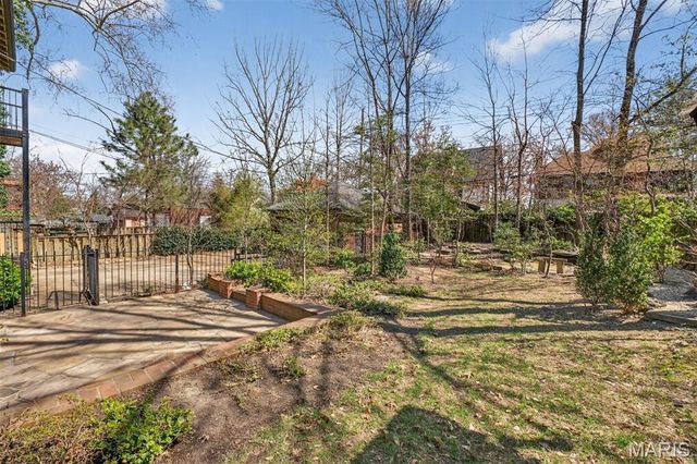 742 Yale Avenue, University City, MO 63130